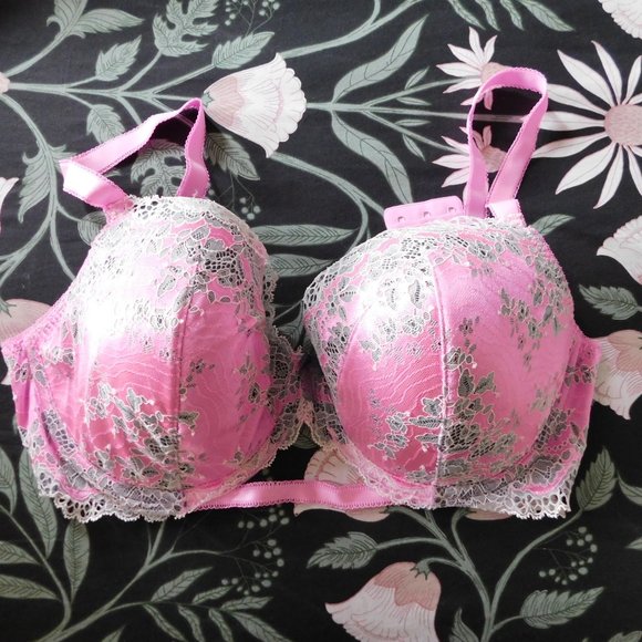 RARE! VICTORIA'S SECRET DREAM ANGEL DEMI BRA - Picture 2 of 16